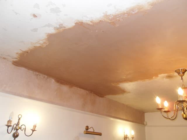 Water-damaged ceiling restoration in Norfolk – kitchen ceiling plaster repair